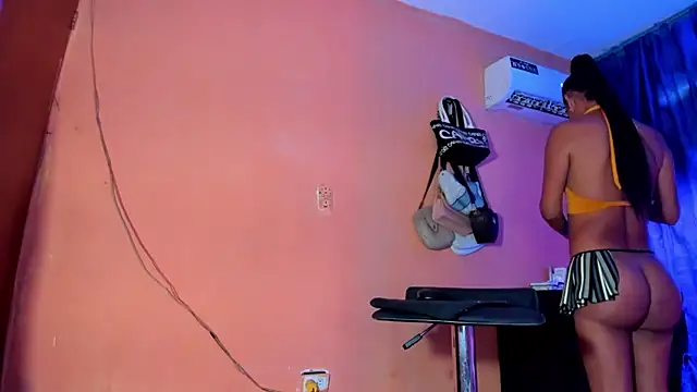 Snapshot of Sammybitchx chatting on 17, 12, 2025 Sammybitchx online show from 17, 12, 2025