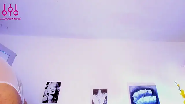 Snapshot of Sammybitchx chatting on 9, 7, 2026 Sammybitchx online show from 9, 7, 2026