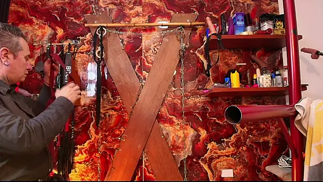 boy n girl online show from 10, 2, 2026