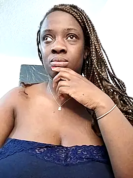 Snapshot of doucebrune chatting on 8, 6, 2026 doucebrune online show from 8, 6, 2026