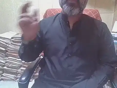 Snapshot of hairymaster95 chatting on 18, 10, 2025 hairymaster95 online show from 18, 10, 2025