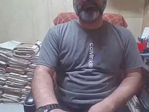 Snapshot of hairymaster95 chatting on 19, 10, 2025 hairymaster95 online show from 19, 10, 2025