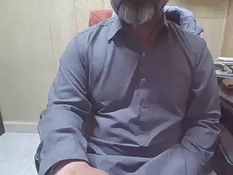 hairymaster95 online show from 3, 12, 2025