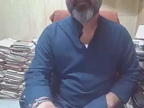 Snapshot of hairymaster95 chatting on 16, 10, 2025 hairymaster95 online show from 16, 10, 2025