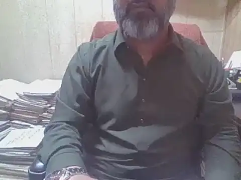 Snapshot of hairymaster95 chatting on 8, 11, 2025 hairymaster95 online show from 8, 11, 2025