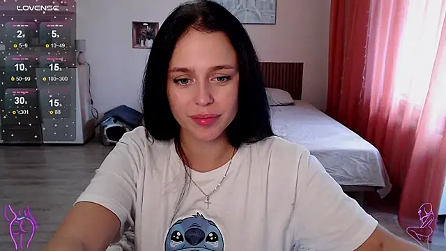 Snapshot of Megan_Nilson chatting on 12, 10, 2025 Megan Nilson online show from 12, 10, 2025