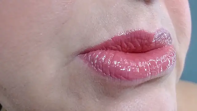 Kerly Doll online show from 23, 2, 2026