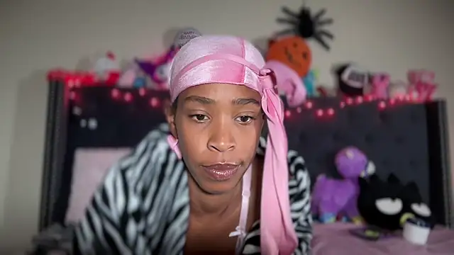 Cum2Charm online show from 31, 10, 2025