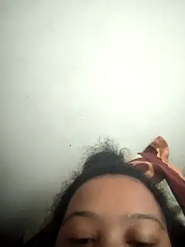 Snapshot of PRETTY-MI chatting on 21, 12, 2025 PRETTY-MI online show from 21, 12, 2025