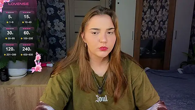  momiji  online show from 15, 11, 2025