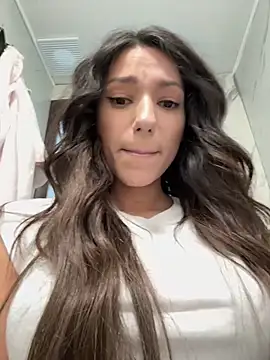  MiaQueen  online show from 15, 2, 2026