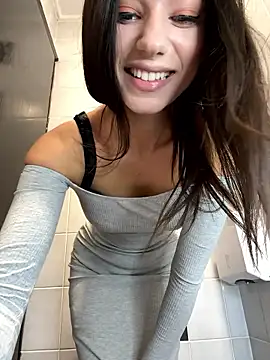  MiaQueen  online show from 15, 1, 2026