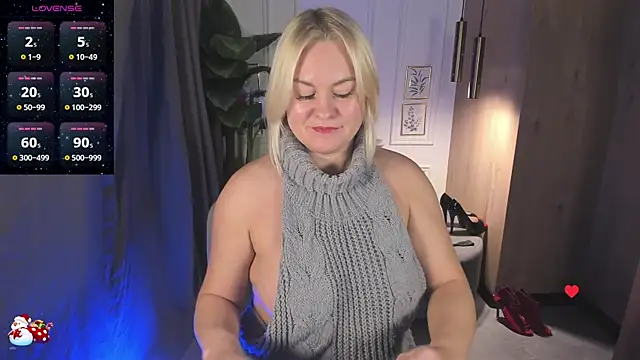 YolandaKiss online show from 5, 12, 2025