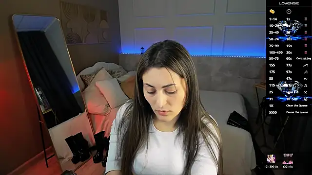 KylieMellow online show from 25, 4, 2026