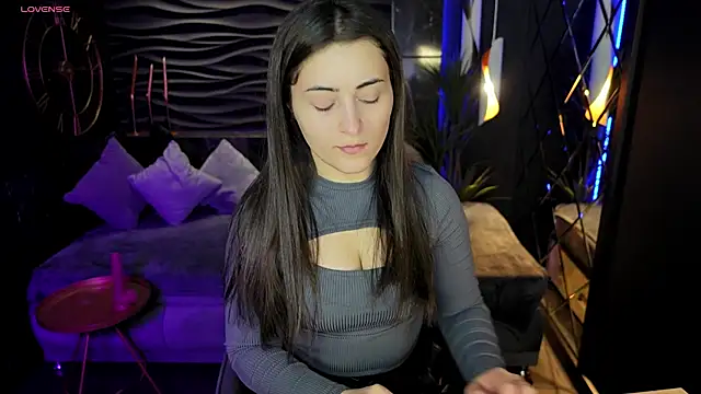 KylieMellow online show from 23, 2, 2025