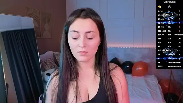 KylieMellow online show from 30, 10, 2025