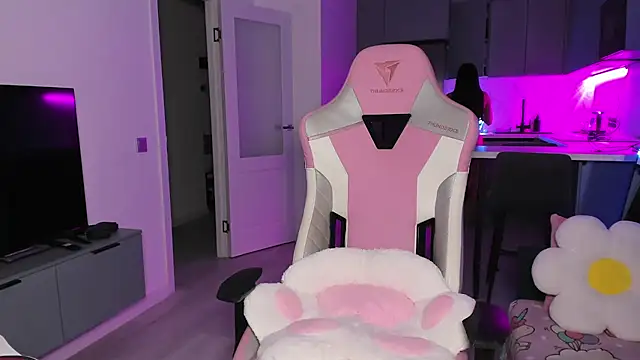 wow lovie online show from 14, 12, 2025