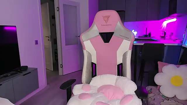 wow lovie online show from 20, 11, 2025