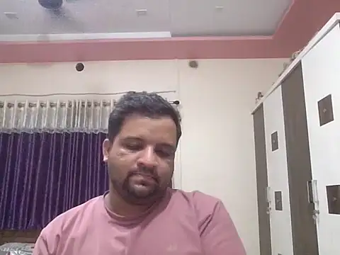 Snapshot of dhruv_love chatting on 7, 7, 2026 dhruv love online show from 7, 7, 2026