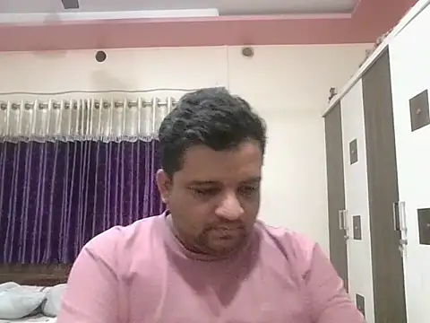 Snapshot of dhruv_love chatting on 29, 6, 2026 dhruv love online show from 29, 6, 2026