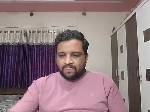 Snapshot of dhruv_love chatting on 25, 7, 2026 dhruv love online show from 25, 7, 2026