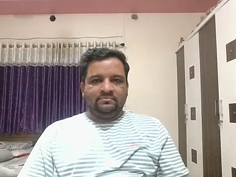 Snapshot of dhruv_love chatting on 10, 7, 2026 dhruv love online show from 10, 7, 2026