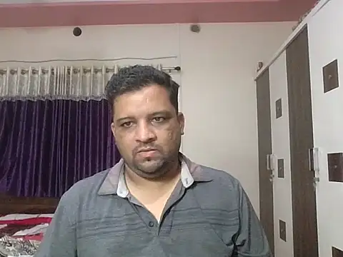 Snapshot of dhruv_love chatting on 5, 8, 2026 dhruv love online show from 5, 8, 2026