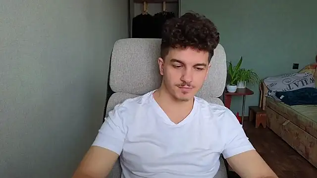 Remy Miles online show from 5, 12, 2025