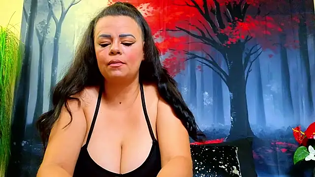 ElizabethEven online show from 25, 10, 2025