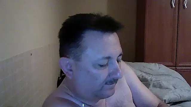 Snapshot of Novy73 chatting on 9, 11, 2025 Novy73 online show from 9, 11, 2025