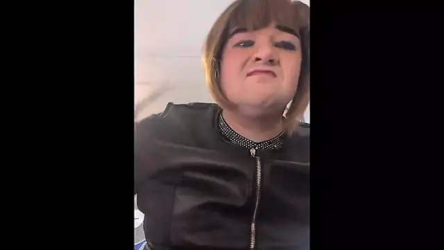 Sissyboystefani online show from 21, 3, 2026