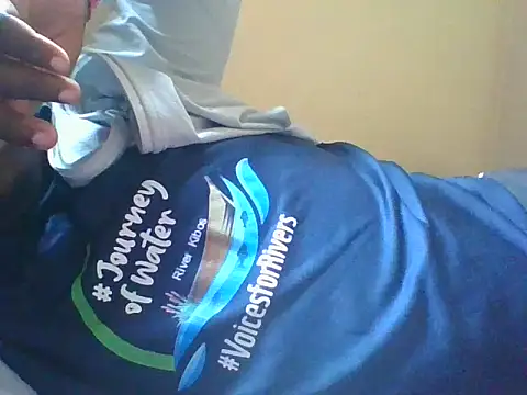 Snapshot of honeyswit chatting on 4, 10, 2025 honeyswit online show from 4, 10, 2025