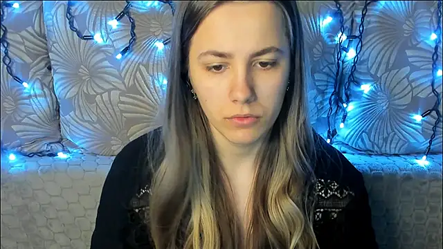 MaggieCake online show from 3, 5, 2026