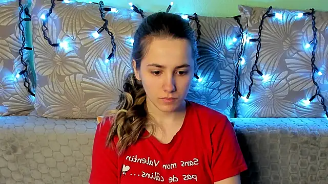 MaggieCake online show from 3, 3, 2026