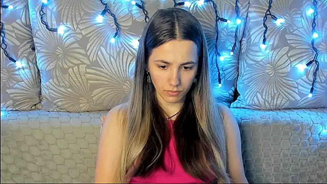 MaggieCake online show from 1, 6, 2026