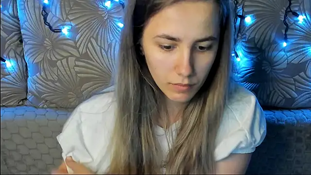 MaggieCake online show from 28, 6, 2026