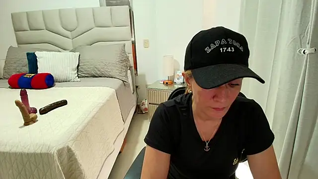 Naty Stone online show from 13, 4, 2026