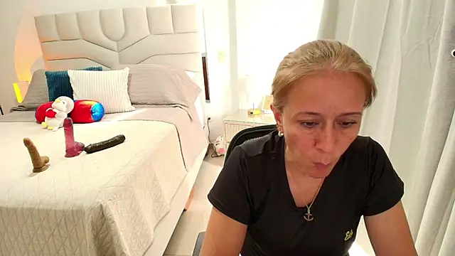 Naty Stone online show from 23, 4, 2026