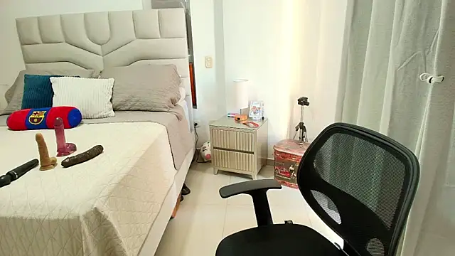 Naty Stone online show from 14, 4, 2026