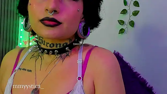 Snapshot of Rainnbow_ chatting on 21, 4, 2026 Rainnbow online show from 21, 4, 2026