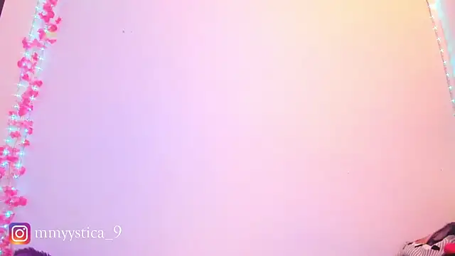 Rainnbow  online show from 18, 12, 2025