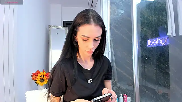 realhotfallingdevil online show from 10, 10, 2025