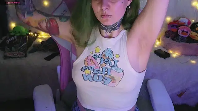 Ginger Stay online show from 4, 5, 2026