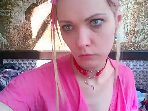 Snapshot of WildMissNiks chatting on 24, 2, 2025 WildMissNiks online show from 24, 2, 2025