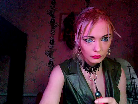 WildMissNiks online show from 27, 11, 2025