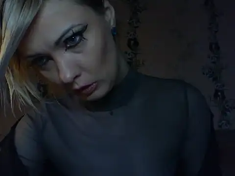 WildMissNiks online show from 29, 4, 2026