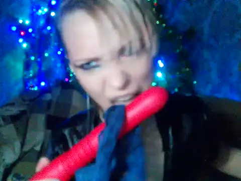 Snapshot of WildMissNiks chatting on 28, 12, 2024 WildMissNiks online show from 28, 12, 2024
