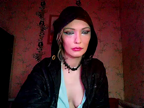 WildMissNiks online show from 28, 11, 2025