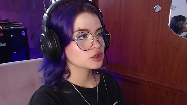 Snapshot of Raventh_ chatting on 17, 9, 2025 Raventh online show from 17, 9, 2025