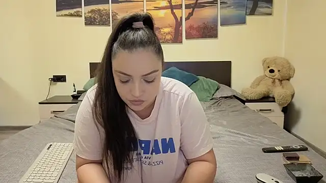 adelline online show from 30, 3, 2026